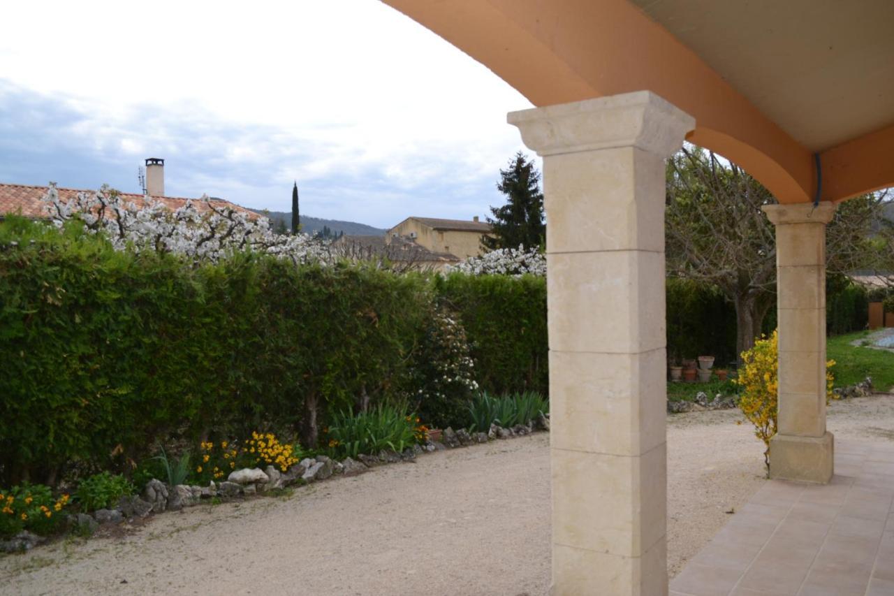 Bed and Breakfast Le Nid Au Pied Du Mont Ventoux Malaucène Exterior foto