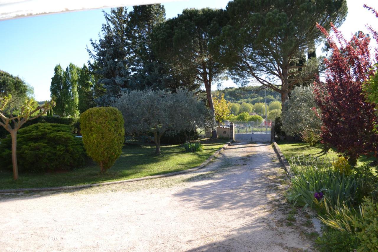 Bed and Breakfast Le Nid Au Pied Du Mont Ventoux Malaucène Exterior foto